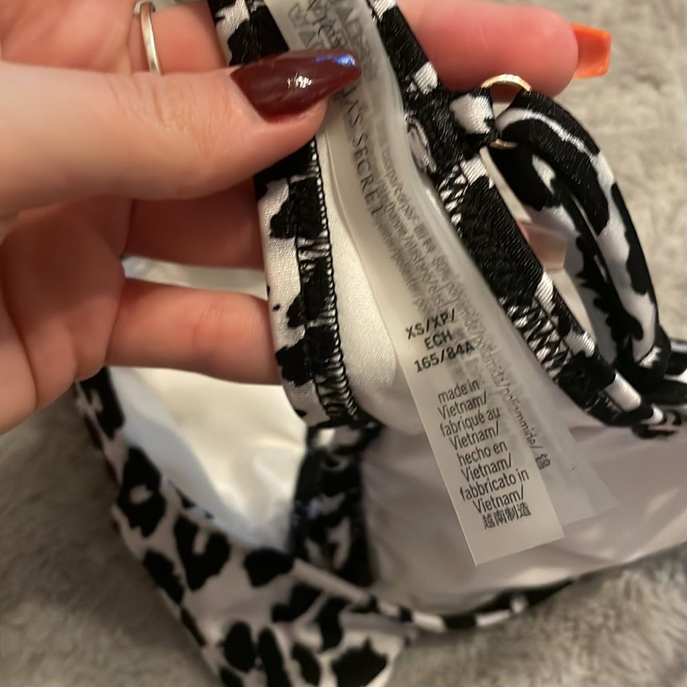 NWT Victoria secrets swim - Picture 3 of 5